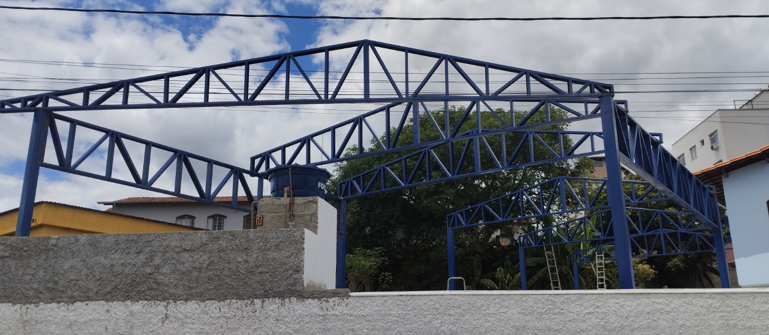 Estrutura metálica concluída